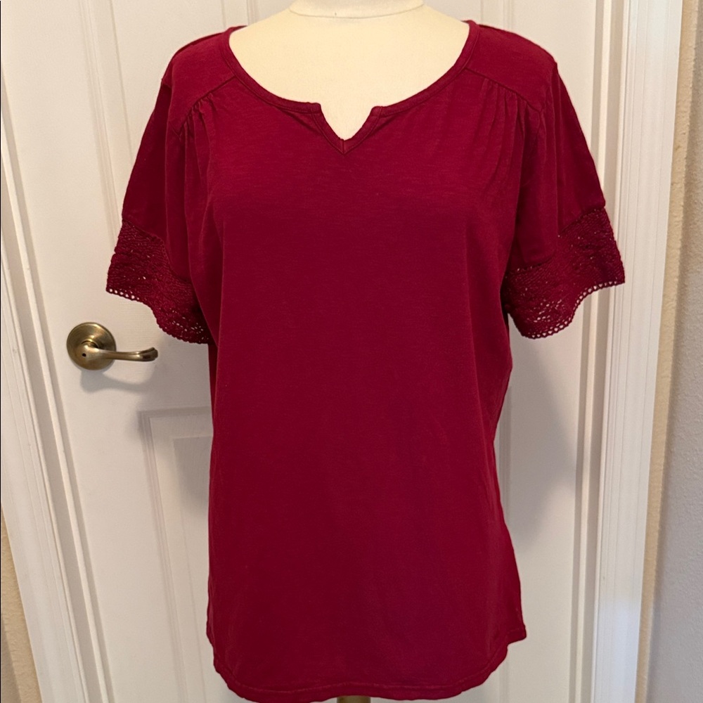 * Cabela's Women's Burgundy Short Sleeve Top with Crochet Trim (sz x-lg)